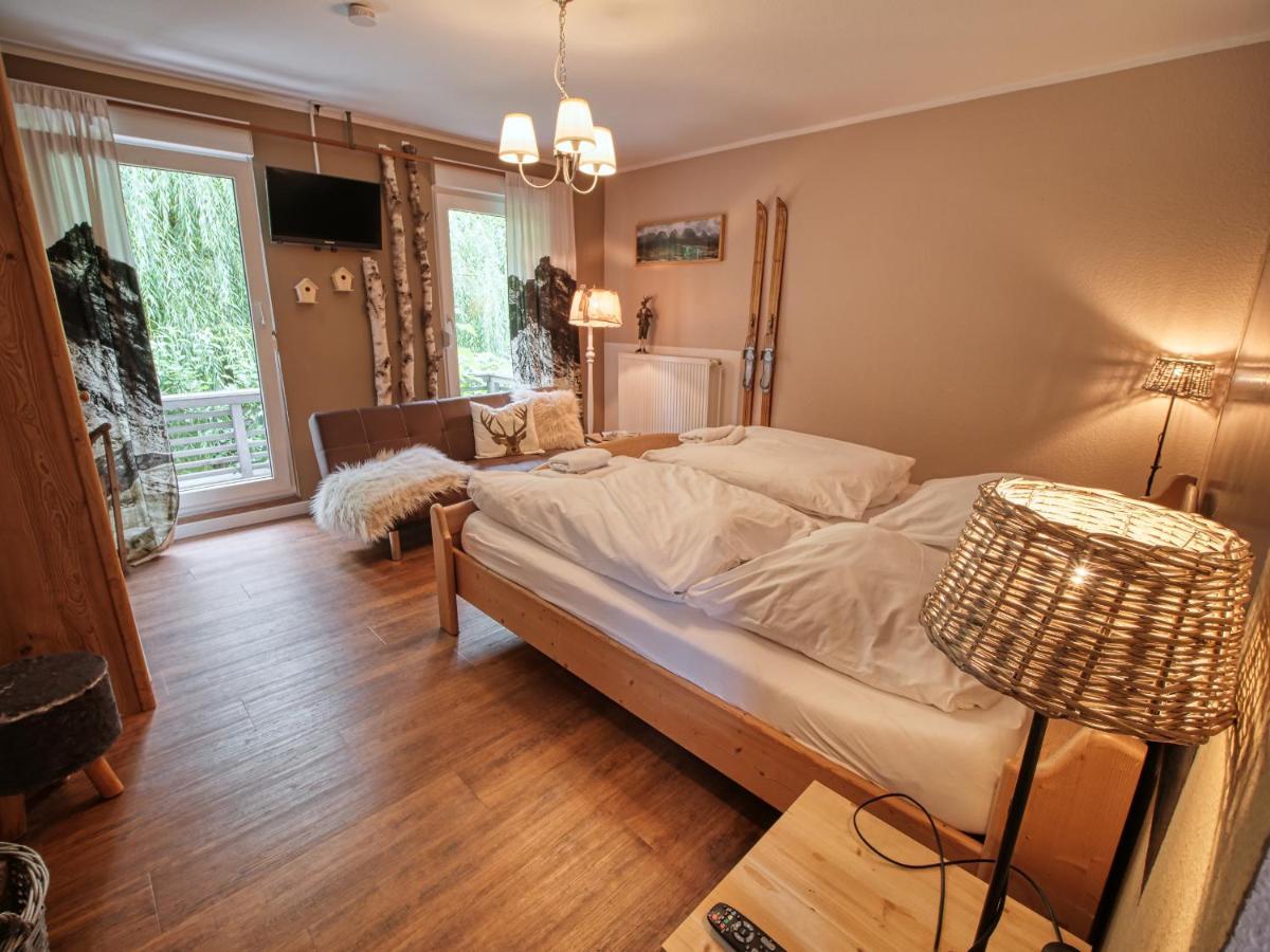 Three B'S Bed And Breakfast Berge  Eksteriør billede